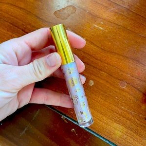 winky lux birthday cake lip gloss